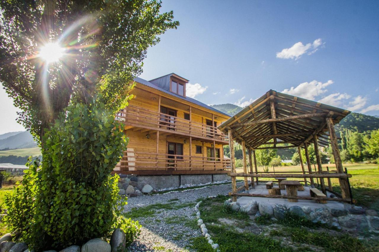 Guesthouse Gio Kashveti Esterno foto